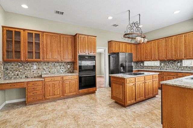 1304 Pheasant Run, Crowley, TX 76036