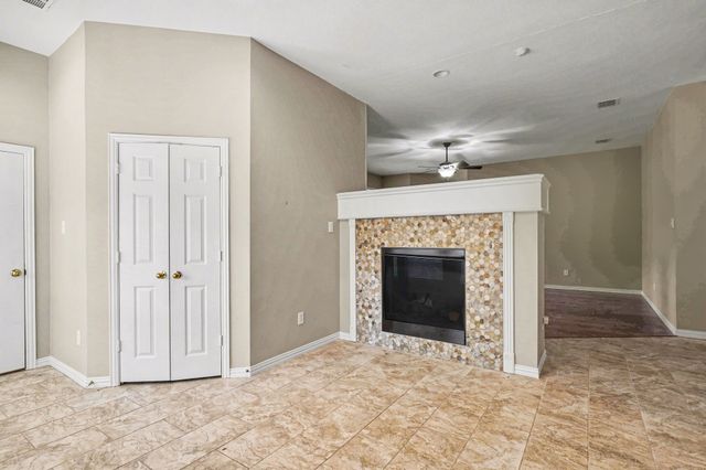 1304 Pheasant Run, Crowley, TX 76036