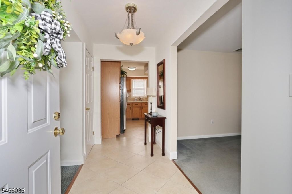104 Bradford Ave, Little Falls Twp., NJ 07424 — photo 2