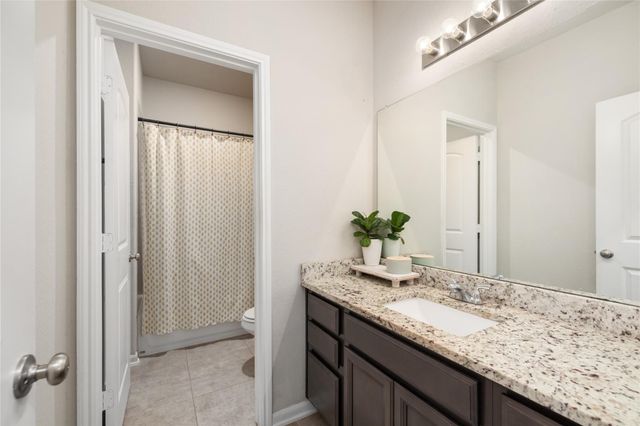 611 Meadow Xing Crossing, Magnolia, TX 77355