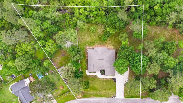611 Meadow Xing Crossing, Magnolia, TX 77355