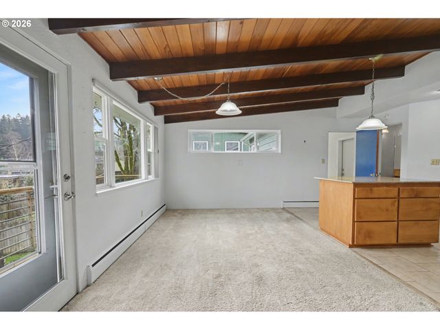 3855 FERRY St, Eugene, OR 97405