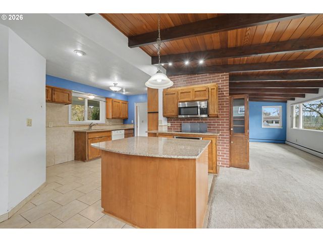 3855 FERRY St, Eugene, OR 97405