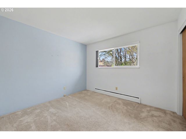 3855 FERRY St, Eugene, OR 97405