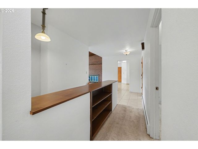 3855 FERRY St, Eugene, OR 97405