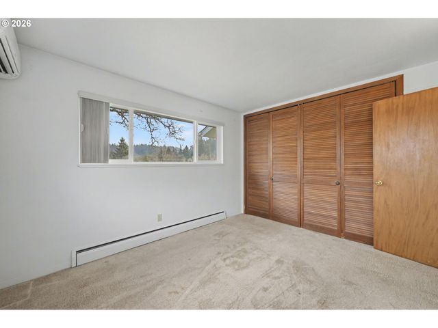 3855 FERRY St, Eugene, OR 97405