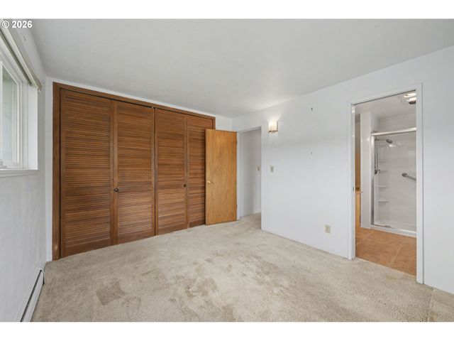 3855 FERRY St, Eugene, OR 97405