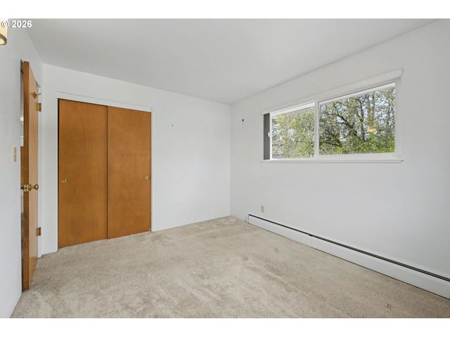 3855 FERRY St, Eugene, OR 97405