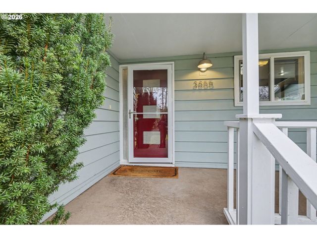 3855 FERRY St, Eugene, OR 97405