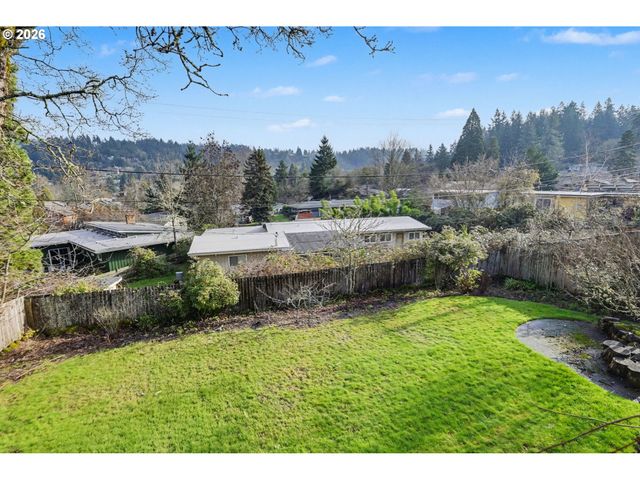 3855 FERRY St, Eugene, OR 97405