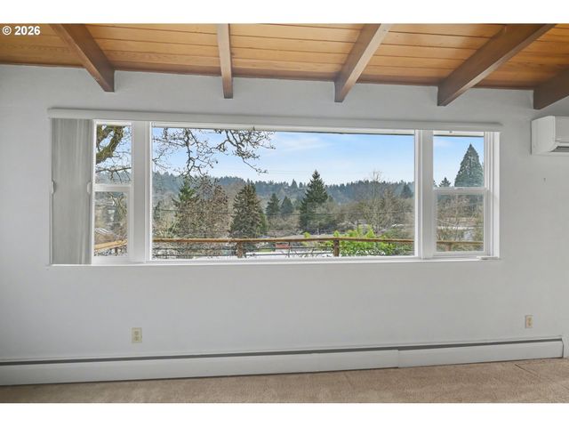 3855 FERRY St, Eugene, OR 97405