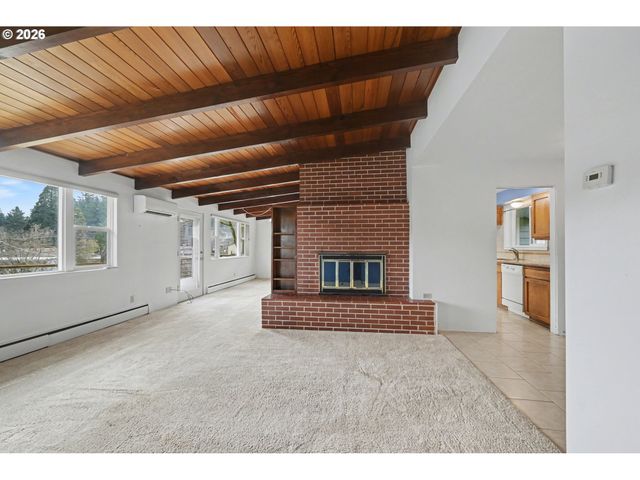 3855 FERRY St, Eugene, OR 97405