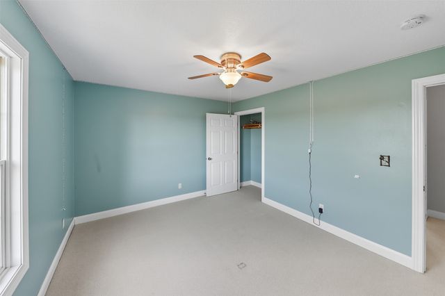 33975 663rd Avenue, Maxwell, IA 50161