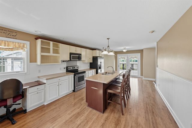 33975 663rd Avenue, Maxwell, IA 50161