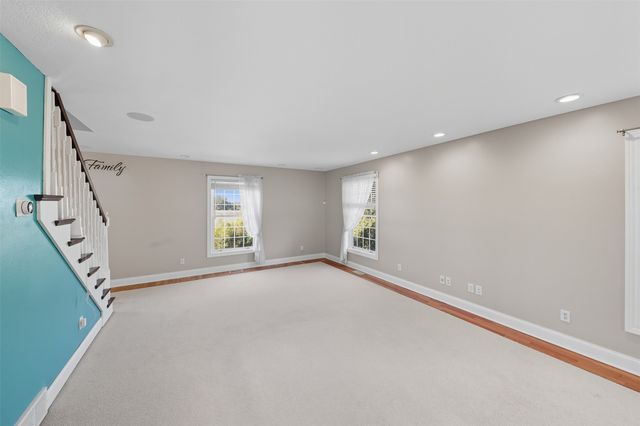 33975 663rd Avenue, Maxwell, IA 50161