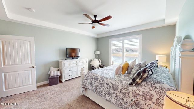 25217 Rocky Harbour Drive, Perrysburg, OH 43551