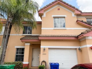 2323 SW 85way, Miramar, FL 33025