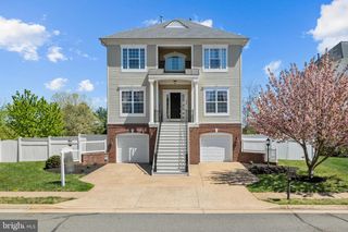 9205 HAINES DR #, Lorton, VA 22079