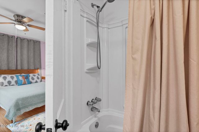 606 Ivey Circle, Wilmington, NC 28401