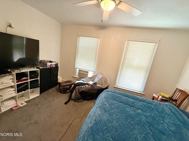 1128 Oakwood Avenue, Toledo, OH 43607