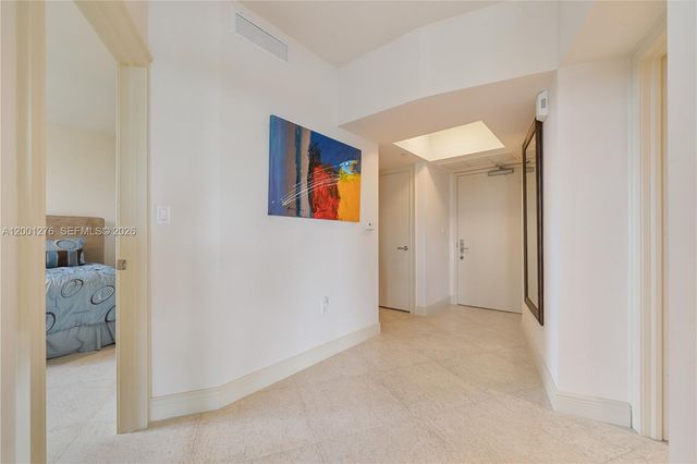 20000 E Country Club Drive 610, Aventura, FL 33180