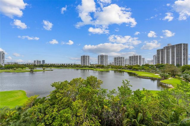 20000 E Country Club Drive 610, Aventura, FL 33180