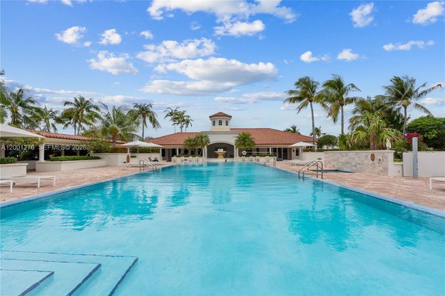 20000 E Country Club Drive 610, Aventura, FL 33180
