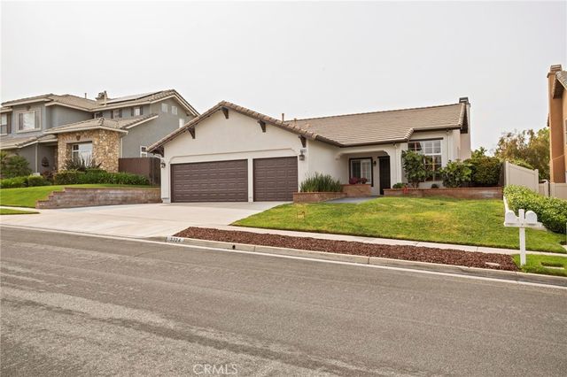 3324 Eagle Crest Dr, Corona, CA 92881