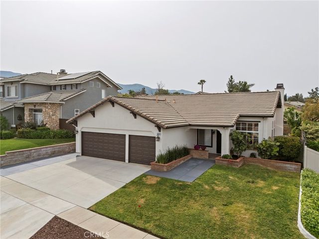 3324 Eagle Crest Dr, Corona, CA 92881