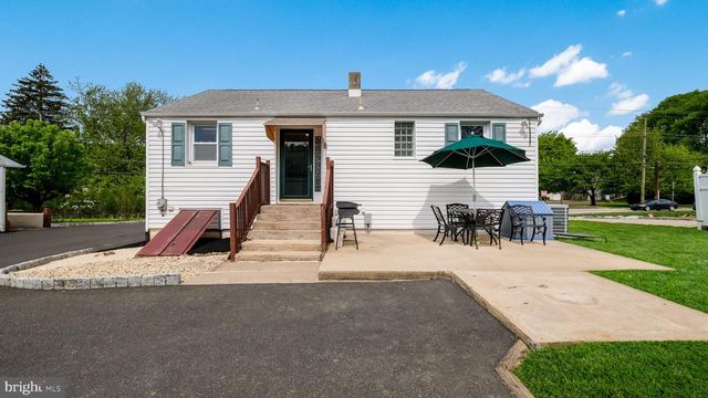 223 FITZWATERTOWN RD, Willow Grove, PA 19090