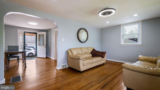 223 FITZWATERTOWN RD, Willow Grove, PA 19090