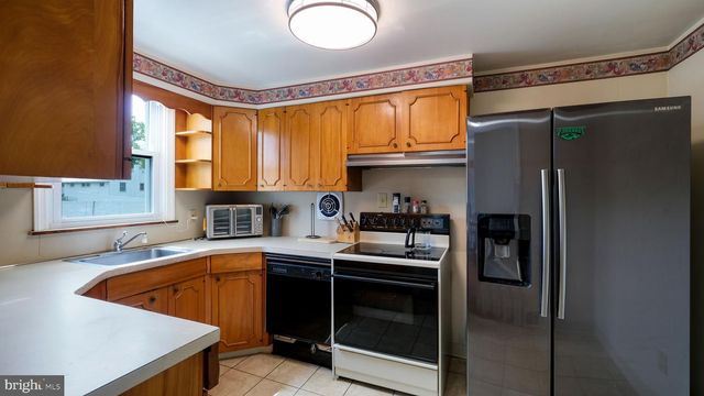 223 FITZWATERTOWN RD, Willow Grove, PA 19090