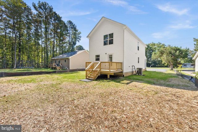 703 MATTOX AVE, Colonial Beach, VA 22443
