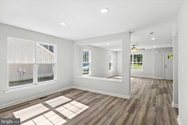 703 MATTOX AVE, Colonial Beach, VA 22443