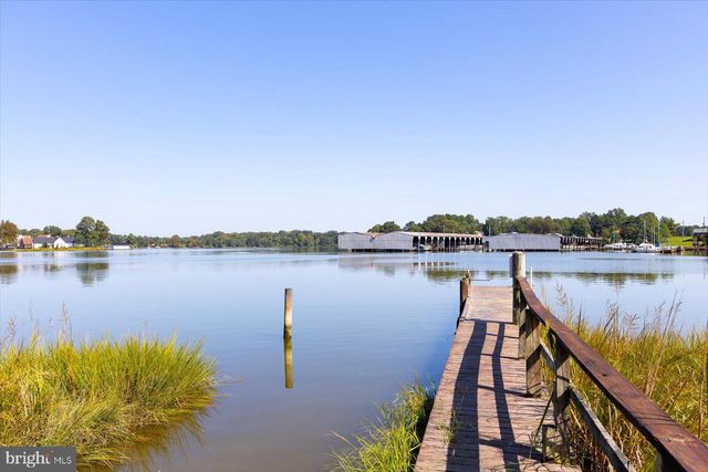 703 MATTOX AVE, Colonial Beach, VA 22443