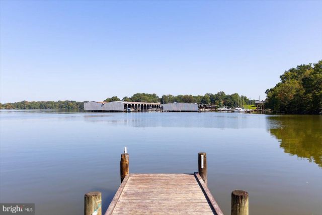 703 MATTOX AVE, Colonial Beach, VA 22443