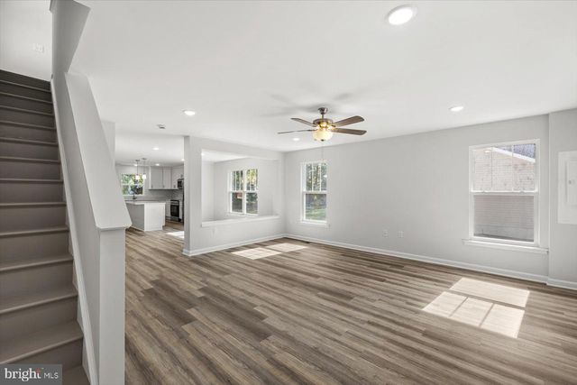 703 MATTOX AVE, Colonial Beach, VA 22443