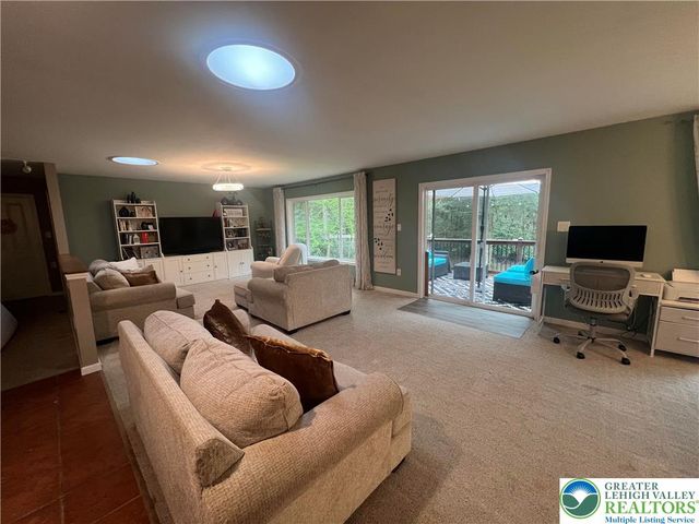 199 Lower Valley Drive, Polk Twp, PA 18058