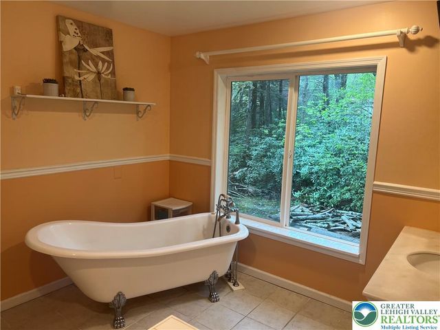 199 Lower Valley Drive, Polk Twp, PA 18058