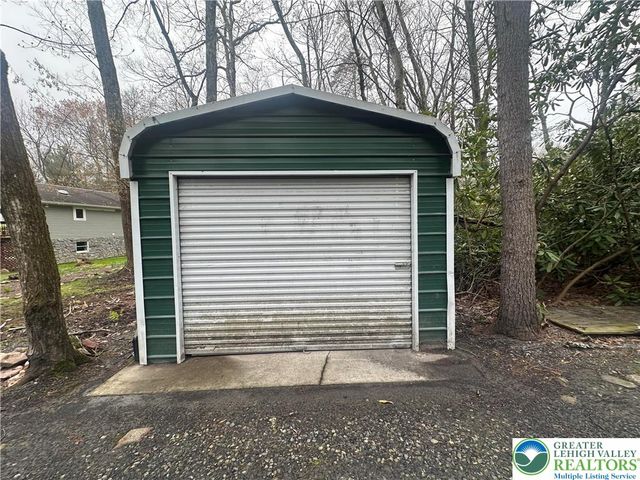 199 Lower Valley Drive, Polk Twp, PA 18058