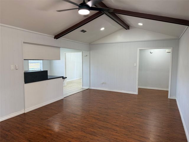 1014 Robinson Street, Alvin, TX 77511