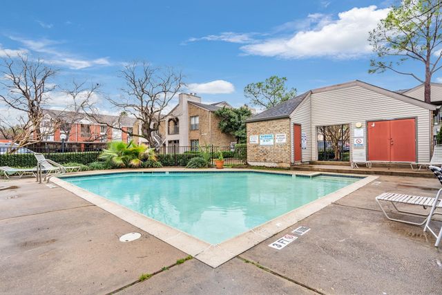 2025 Augusta Drive 1003, Houston, TX 77057