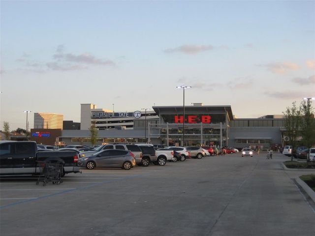 2025 Augusta Drive 1003, Houston, TX 77057