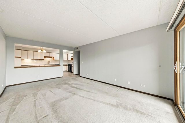 6530 W Irving Park Road 501, Chicago, IL 60634