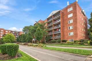 6530 W Irving Park Road 501, Chicago, IL 60634