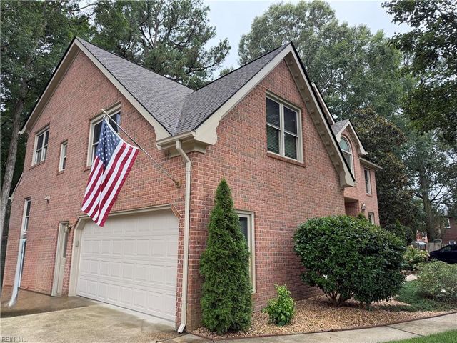 810 Hedgerow CT, Chesapeake, VA 23322