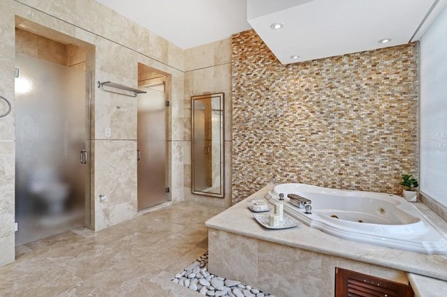 K-8 TERRACE ST., GARDEN HILLS, Guaynabo, PR 00966