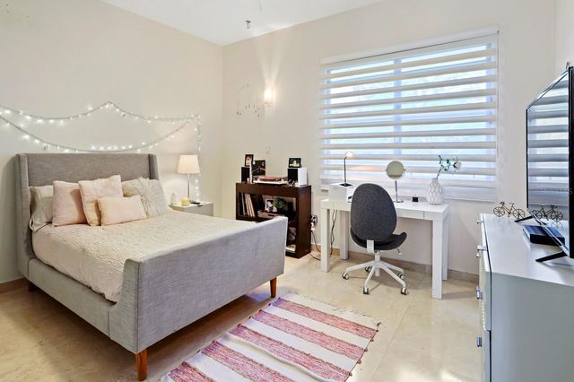 K-8 TERRACE ST., GARDEN HILLS, Guaynabo, PR 00966