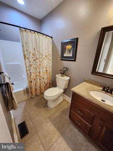 1715 REVERE DRIVE, Mechanicsburg, PA 17050