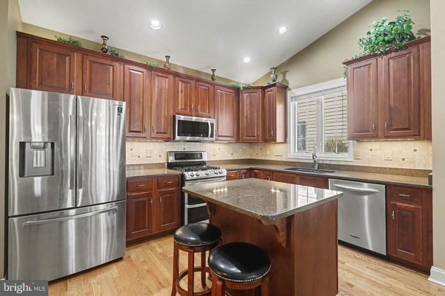 1715 REVERE DRIVE, Mechanicsburg, PA 17050